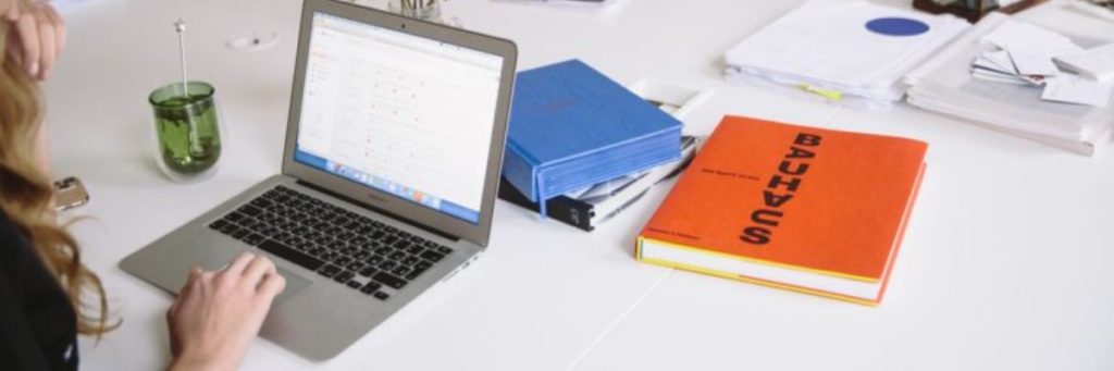 Guide : Comment aider un collègue qui vit de l’anxiété