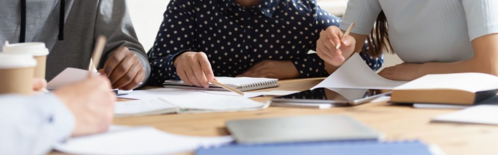 8 astuces pour faciliter la période des devoirs - Familio