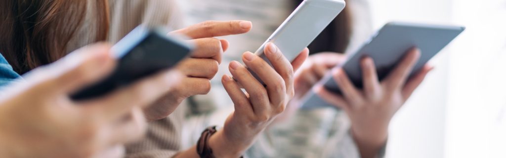 Mieux gérer l’utilisation des technologies chez les jeunes - Familio